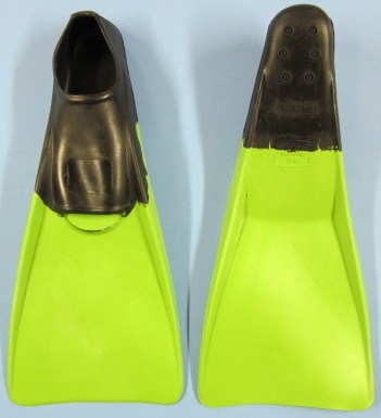 Full Foot Flippers 11/13 - (USA sizing)